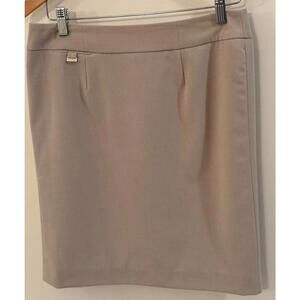 Calvin Klein Women's Beige Skirt - Size 6